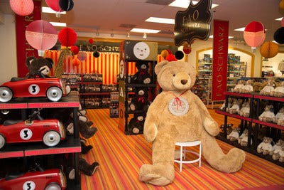 fao schwarz pop up 2018